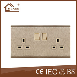 Double 13A switched socket KL7-049