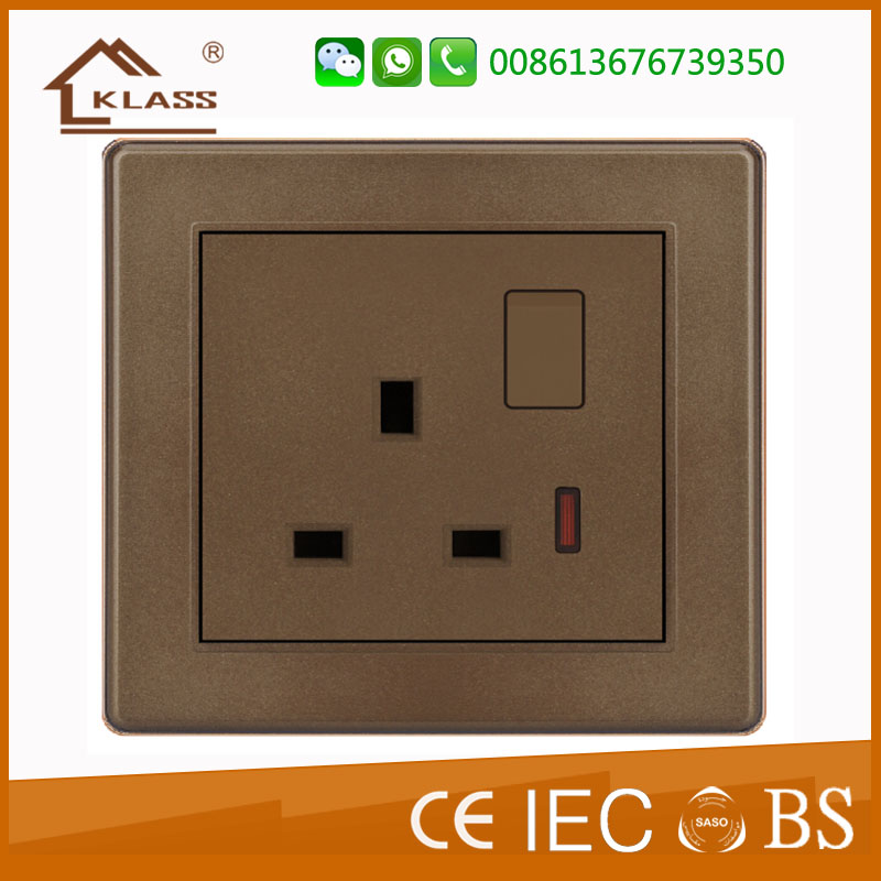 13A SWITCH SOCKET WITH NEON