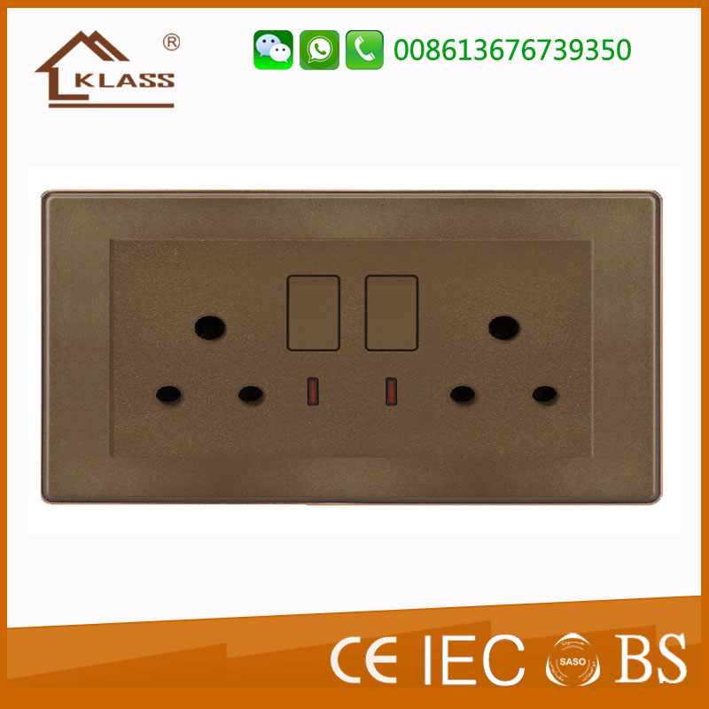 DOUBLE 15A SWITCHED SOCKET WITH NEON