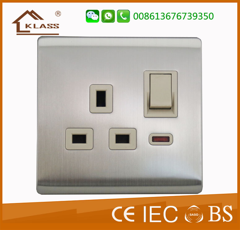 13A switched socket with neon KB7-017