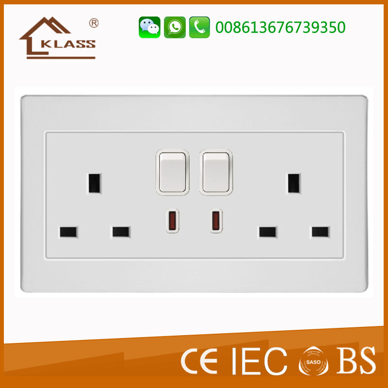 Double 13A switched socket with neon KB12-048