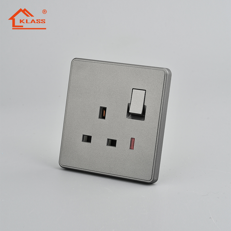 High quality 13a uk double pole socket with CE,SASO gmark GCC approval